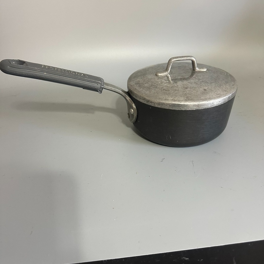 Magnalite Professional GHC 1 Quart Saucepan with Lid Anodized Aluminum USA Made